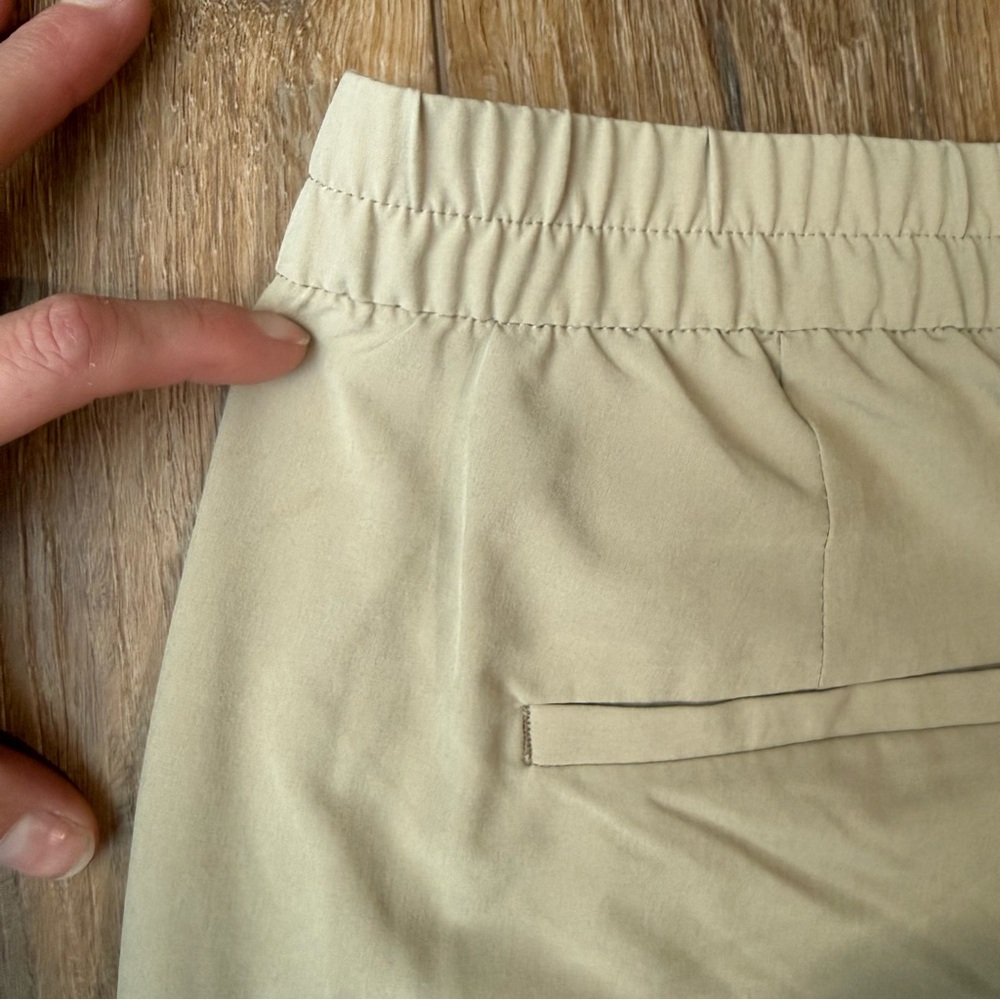 Lightweight Travel Pants Women’s Small Khaki Banana Republic Air Stretch Casual - Picture 8 of 8